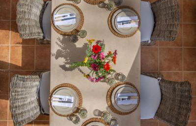 Eleon Residence - Photo 4