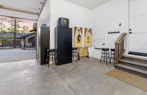 Torreon New Build with Deck and Outdoor Entertainment - Photo 33