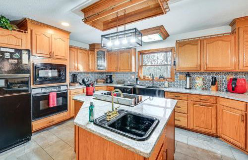 Spacious Retreat with Deck 14 Mi to Nolin Lake! - Foto 5