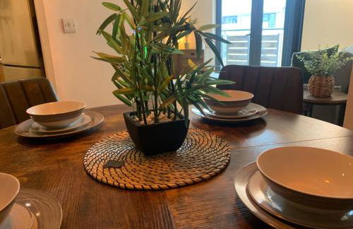 2 Bed Flat - Sleeps 6 - Parking - Wifi - Foto 14