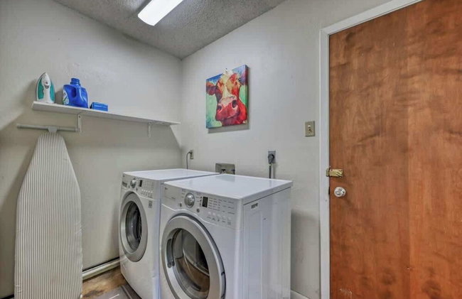 Kerrville Hidden Gem With Firepit and Grill - Great Location - Foto 42