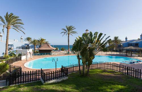 Amazing 3 bedroom next to the beach with heated pool - Foto 2
