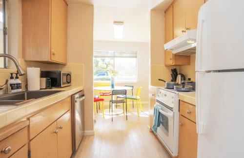 Spacious Mountain View DT 3BR Gem - Great for Work & Family - Foto 7