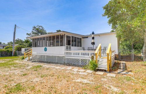 2 Blocks to Crystal Coast Family-Friendly Retreat - Foto 3