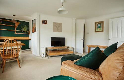 Premium Central Stroud Apartment with Parking x2 - Foto 1
