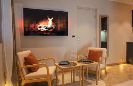 Suite de Luxe Jacuzzi balnéo,King size Bed - Foto 12