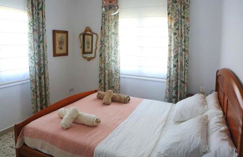 Newly furnished cozy house next to the beach - Foto 19