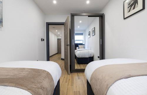 Majestic House - 2 BR - Borehamwood Station - Foto 8