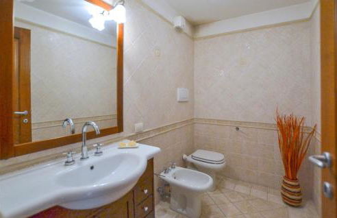 Beautiful Home In Castiglion Fiorentino - Foto 41