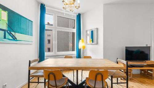 TheWilhelmshavener Group Apartment, group & family friendly, 100m2, 2BR, 1 living room, huge table, ideal for 4 - 6 Guests - Foto 4