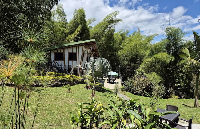 Bhutan Filandia - Photo 42