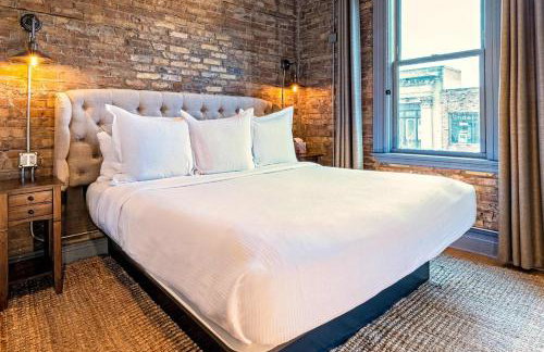 124 Lofts - Downtown Dundee - Walk to Dining - Photo 1