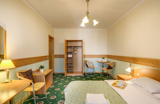 41 Orekhovo 3 Bedroom Apartment near Tsaritsyno Park - Photo 12