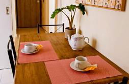 Next to Metro! Bright Apartment with Fully Equipped Kitchen - Foto 7