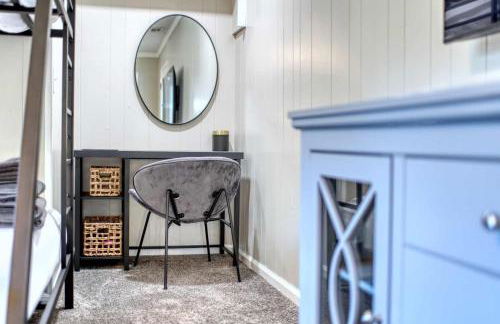 Near Botanical Garden with a Pool Charming on Charing - Foto 66