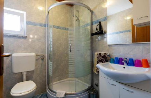 Three-Bedroom Holiday Home 0 In Zminj - Photo 32