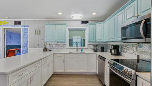 Trendy & Relaxing - Close to Beach - Pool - Hot Tub - Foto 2, dishwasher, toaster