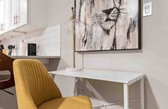 Steps away from Downtown Restaurants and Bars - King Bed - Foto 4