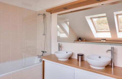 Jardin et piscine - 1km de la plage de Mousterlin - Foto 21