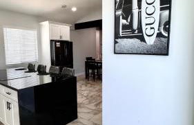 NEW PHX Pool Home With Deep End and Central Location - Foto 39