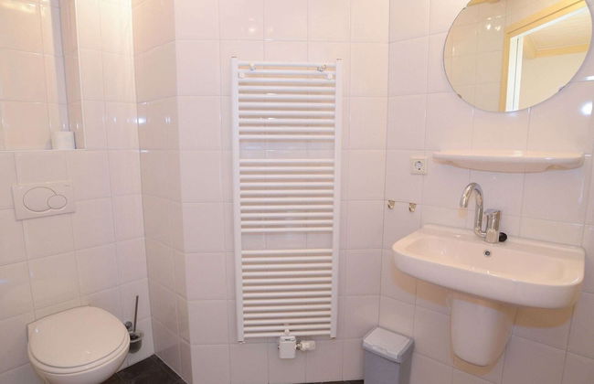 Charming Holiday Home in Texel - Photo 10