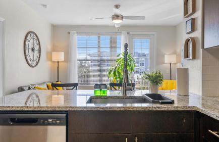 Stylish 2BR Corporate Stay Pool Balcony #2 - Foto 23