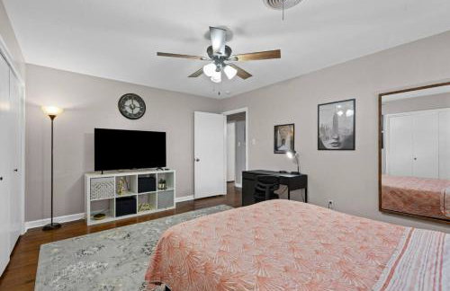 Charming 2BD TCU Walkable - Foto 12