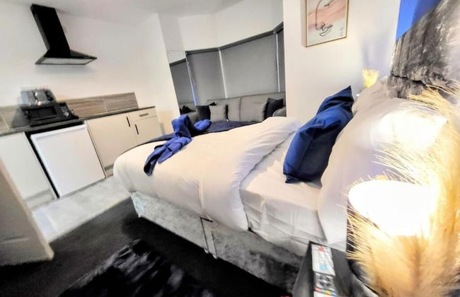 Stay Sleep Rest-Burford Road - Photo 9