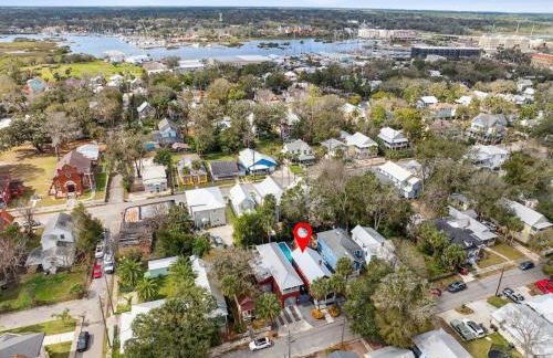 Rare Downtown Oasis | Private Pool + Parking - Foto 11