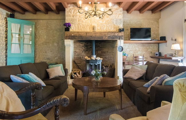 Beautiful Property With Three Houses, Three Swimming Pools, and Magnificent Views - Foto 12