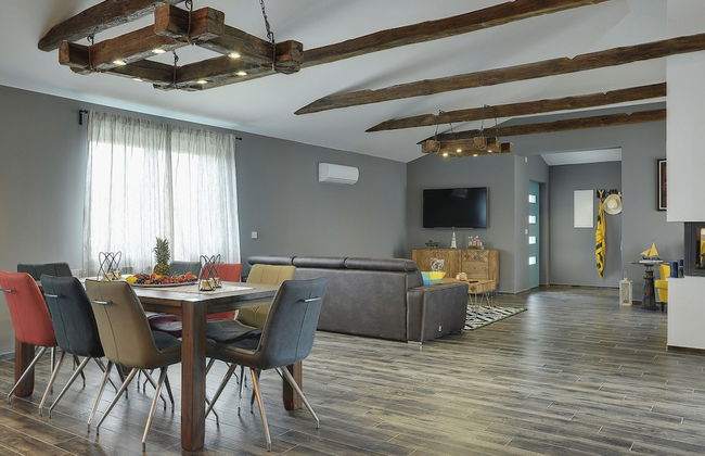 Lovely Holiday Home With Private Pool - Foto 28