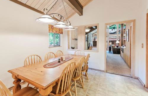 Perfect location walk to town and nature - Foto 9