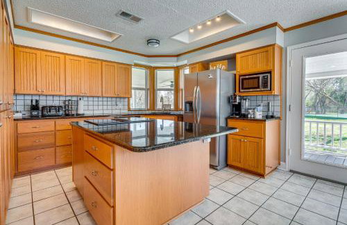 Expansive Bertram Retreat w/ Pool, on 28 Acres! - Photo 8