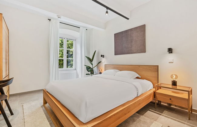 Clausen Hideaway Modern Apartment ID211 - Photo 2