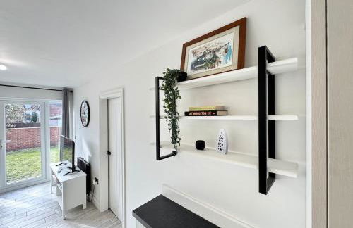 Modern 2 Bedroom Apartment - Near Hospital & Racecourse - Foto 7