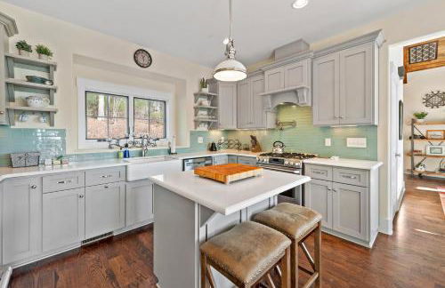 The Waterman Lakefront Luxury with Hot Tub & Private Dock! - Photo 14