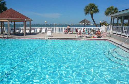 Affordable Two Bedroom Tropical Condo - Private Beach, Pools, Hot Tub - Foto 4