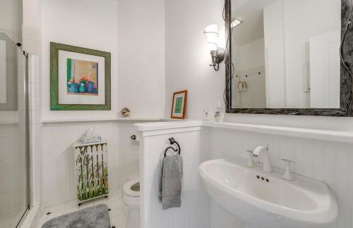 Cottage with Private Beach and Fire Pit in Manistee! - Foto 19