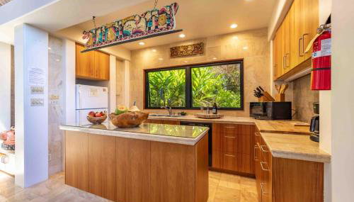 Cliff House with Ocean Views in Haiku, Maui jungle - Foto 2