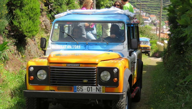 Excursión privada a Curral das Freiras y Pico del Arieiro - Foto 5, Recorriendo Madeira a bordo de un 4x4