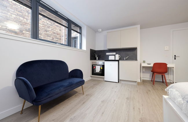 JOIVY Superior Studio near The Meadows - Photo 10