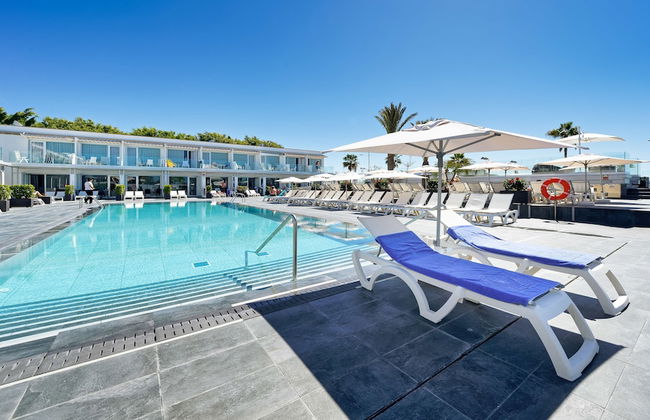 Ura Lara - Adults Only - Photo 63