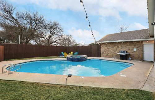 Best of Desoto 4BR, 3BA with Pool, HotTub, Cinema - Foto 43