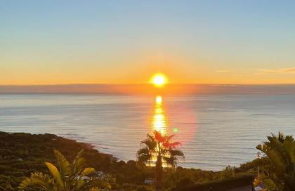 LUJOSO ATICO-DUPLEX FRENTE AL MAR - Photo 1