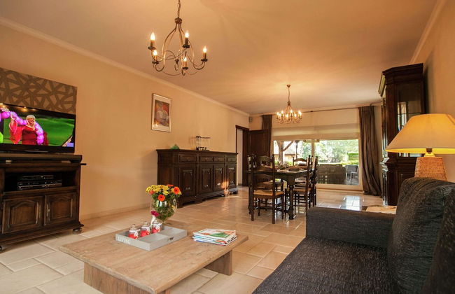 Classy Holiday Home in Aartrijke With Private Swimming Pool - Foto 30