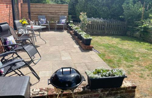 The Tack Room Cottage - Sleeps 4, Garden & Parking - Foto 60