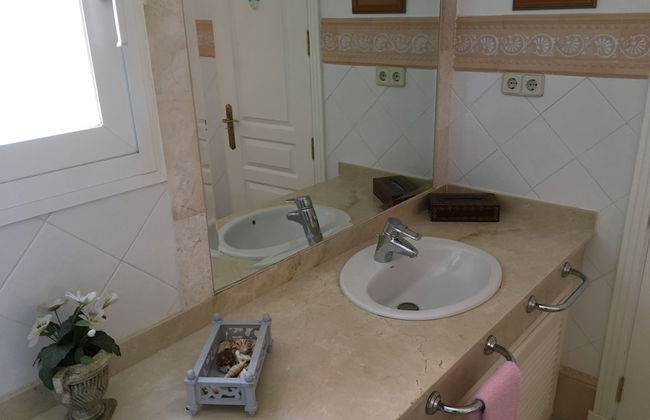 Luxury Apartament in 5 Star Urbanización - Photo 27