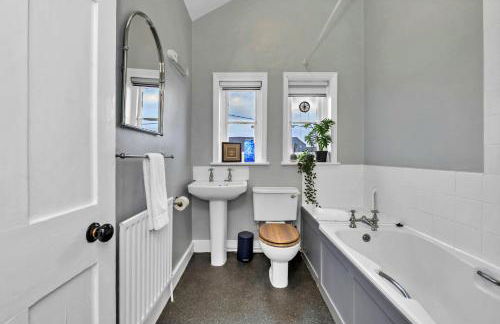 Finest Retreats - Clavering Hall - Photo 27