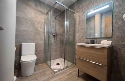 Casa Mas Ambros con piscina desbordante - Foto 17