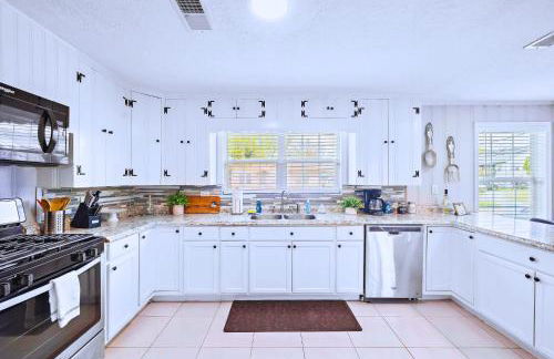 Baytown Getaway Patios BBQ Family-Friendly - Foto 6